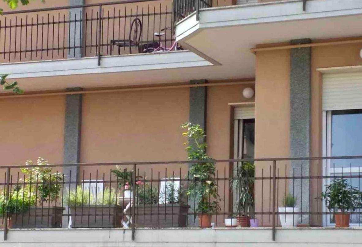 Sesto Calende Centro Apartment ภายนอก รูปภาพ